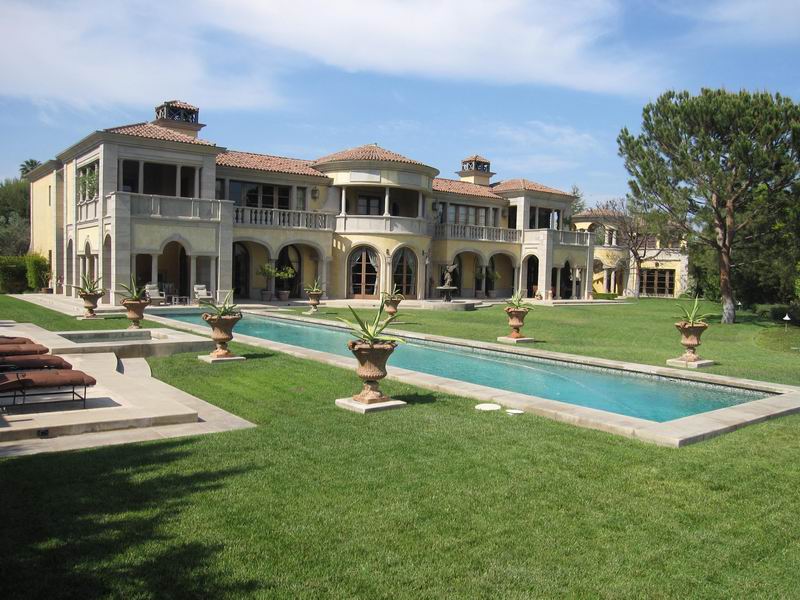 Tuscan Mansion | All Pictures Media Film Locations